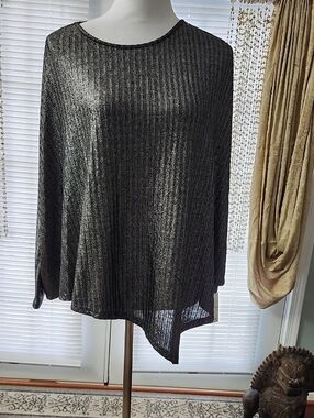 Metallic Ribbed Long-Sleeve Top - Black